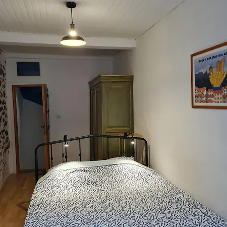 La Maison-frite, Pour Un Sejour Insolite A ! بيت للعطل فوا